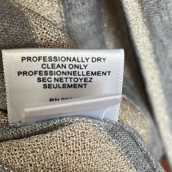 Vera Wang Cardigan - Picture 7 of 8